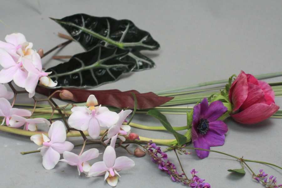 DIY. A contemporary miniature floral design. Step By Step Floral Design